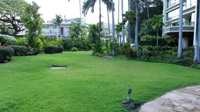 1525 Wilder Ave-Unit -1 in Honolulu, HI - Building Photo - Building Photo