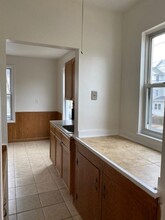 1387 Corbin Ave in New Britain, CT - Building Photo - Building Photo