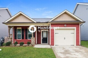 142 Golden Gate Pkwy in Clayton, NC - Building Photo