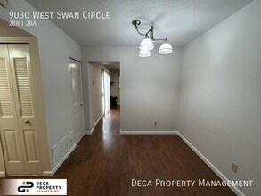 9030 W Swan Cir in Brentwood, MO - Building Photo - Building Photo