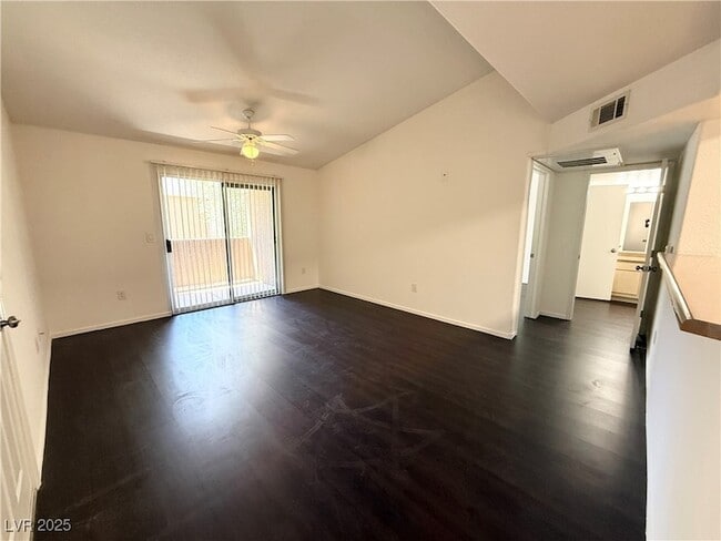 555 E Silverado Ranch Blvd, Unit 2151 in Las Vegas, NV - Building Photo - Building Photo