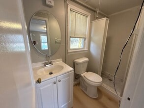 12102 Belair Rd in Kingsville, MD - Foto de edificio - Building Photo