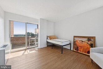 2800 Wisconsin Ave NW in Washington, DC - Building Photo - Building Photo