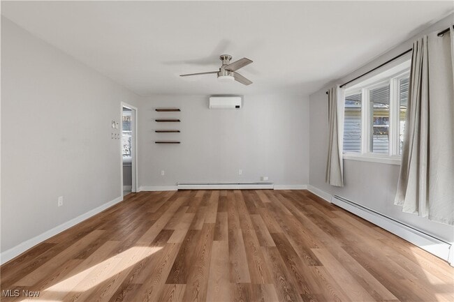 property at 728 E 343rd St