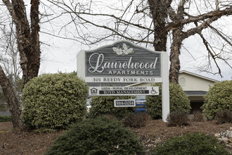 Laurelwood Apartments in Laurens, SC - Building Photo - Building Photo