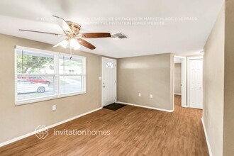 9410 Rainbow Ln in Port Richey, FL - Foto de edificio - Building Photo