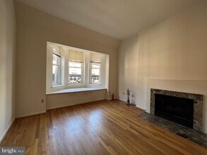 2030 Walnut St in Philadelphia, PA - Foto de edificio - Building Photo