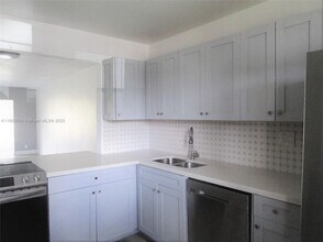 8101 SW 24th Ct, Unit 206 in Davie, FL - Building Photo - Building Photo