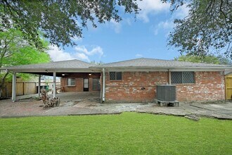 12415 Lima Dr in Houston, TX - Building Photo - Building Photo