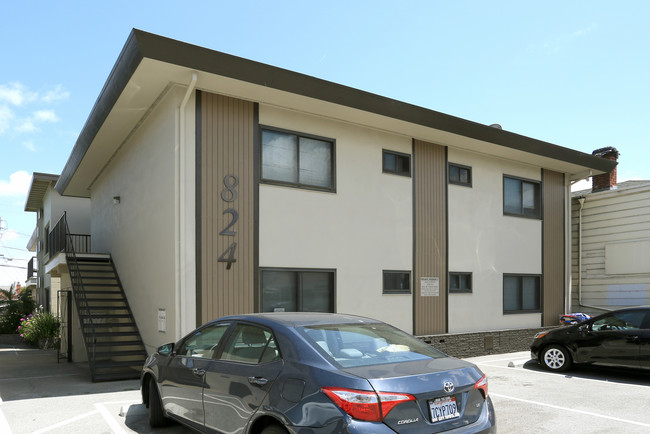 824-828 El Camino Real in San Bruno, CA - Foto de edificio - Building Photo