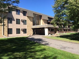 3461 Kent St, Unit 1208 in Shoreview, MN - Building Photo