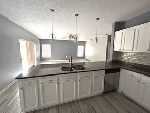 843 Ognon Ct in Kissimmee, FL - Foto de edificio - Building Photo