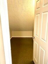 2409 Rowan St, Unit 3 in Louisville, KY - Building Photo - Building Photo