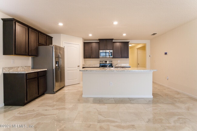 2268 Pebble Point Dr in Green Cove Springs, FL - Building Photo - Building Photo