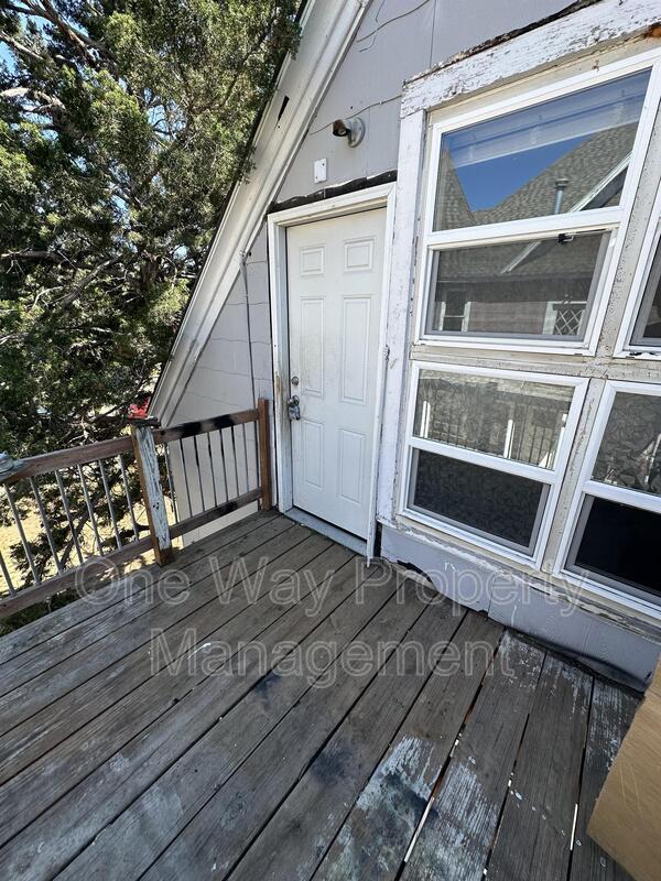 property at 1203 11th St