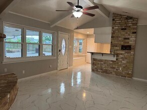 11213 Lilleux Rd in Houston, TX - Building Photo - Building Photo