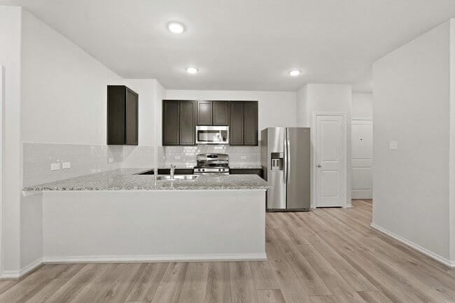 property at 1407 Acorn Mdw St