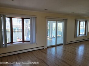 805 Forepeak Dr in Forked River, NJ - Building Photo - Building Photo