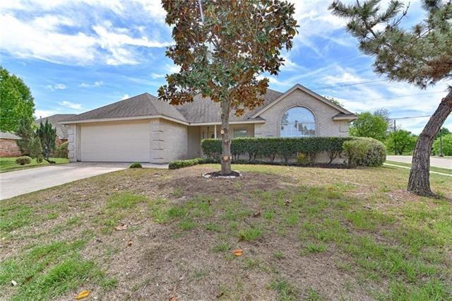502 Wild Springs Dr in Midlothian, TX - Building Photo