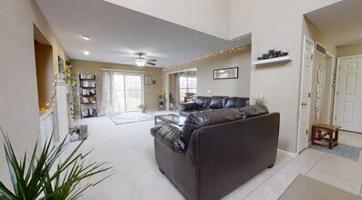 206 Gentian St in Savoy, IL - Building Photo - Building Photo