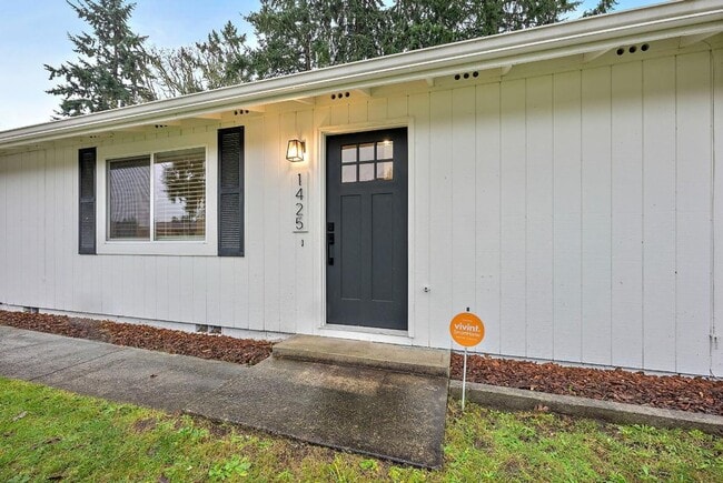 1425 Foxfire Dr SE in Olympia, WA - Building Photo - Building Photo