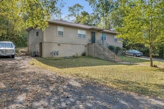 306 Glenwood Cir in Chattanooga, TN - Building Photo - Building Photo