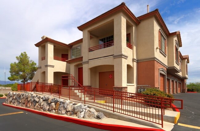 1608 Sussex St in Las Vegas, NV - Building Photo - Building Photo