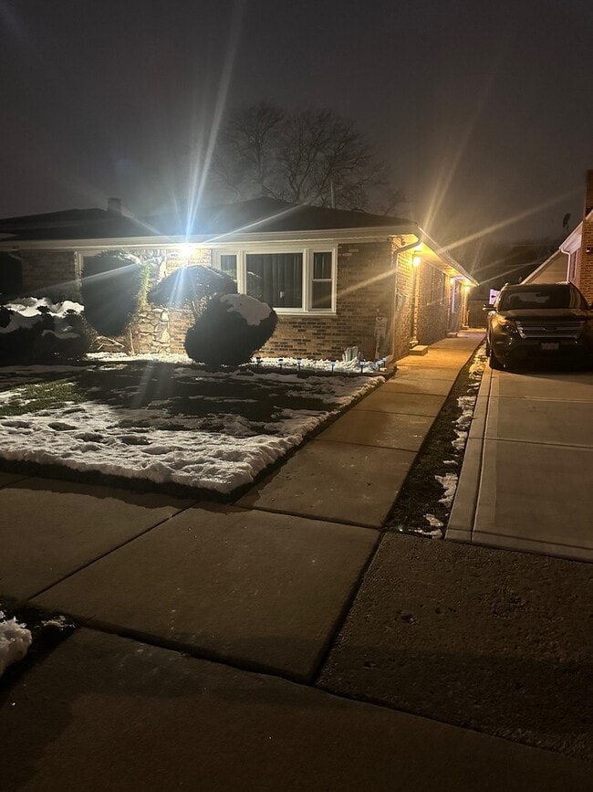 380 Mackinaw Ave in Calumet City, IL - Building Photo - Building Photo