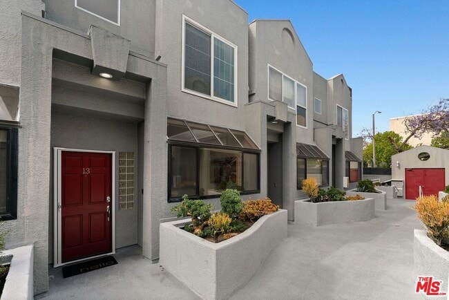property at 1436 20th St