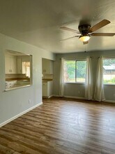 5205 Elm Ln in Redding, CA - Building Photo - Building Photo