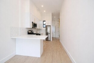 193 Jefferson Ave, Unit 3B in Brooklyn, NY - Building Photo