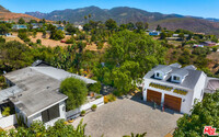 29517 Harvester Rd in Malibu, CA - Foto de edificio - Building Photo