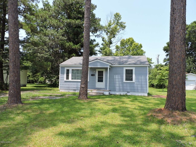 property at 224 Kenneth Blvd