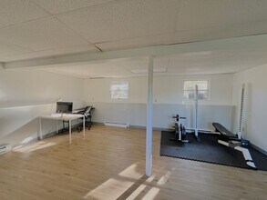 213 Cloverdale St in Pittsfield, MA - Building Photo - Building Photo