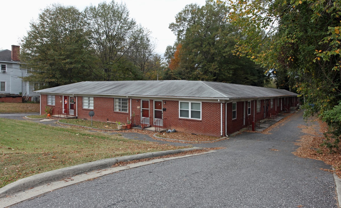 411 S Marietta St in Gastonia, NC - Building Photo