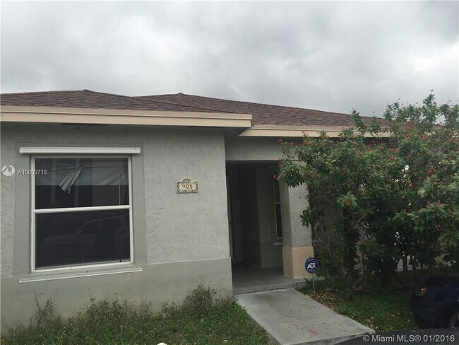 property at 905 Foster Rd