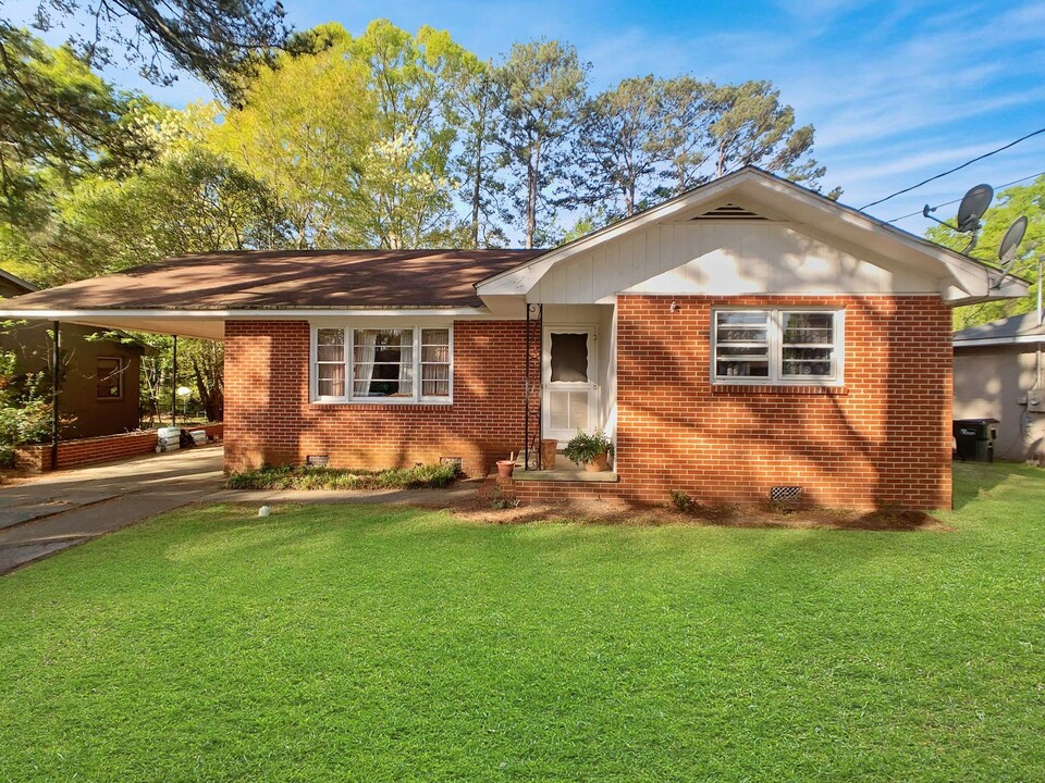 3004 4th Ct E in Tuscaloosa, AL - Building Photo