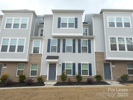 3033 Matthews-Indian Trail Rd in Matthews, NC - Building Photo