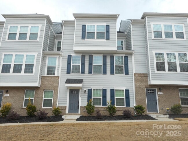 property at 3033 Matthews-Indian Trail Rd