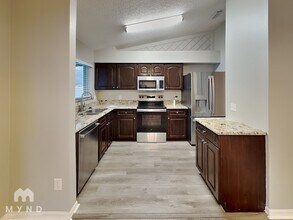 13522 Prestwick Dr in Riverview, FL - Foto de edificio - Building Photo