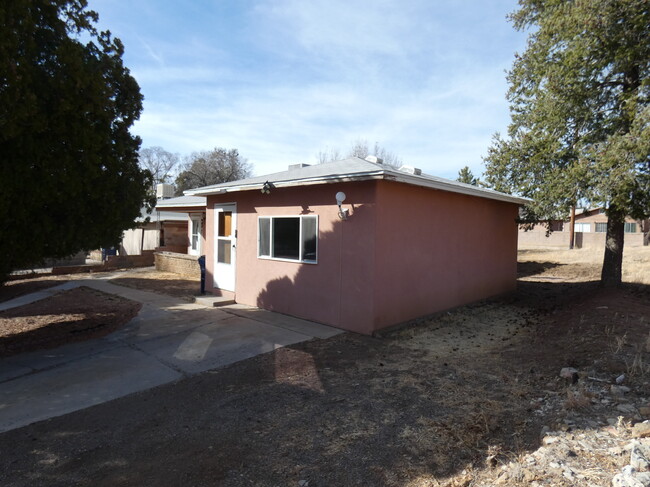 402 W Indiana St in Silver City, NM - Building Photo - Building Photo