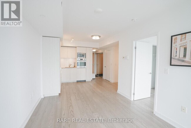 property at 11-2711 Wellesley St W