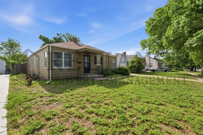 2242 S Laura St in Wichita, KS - Building Photo - Building Photo