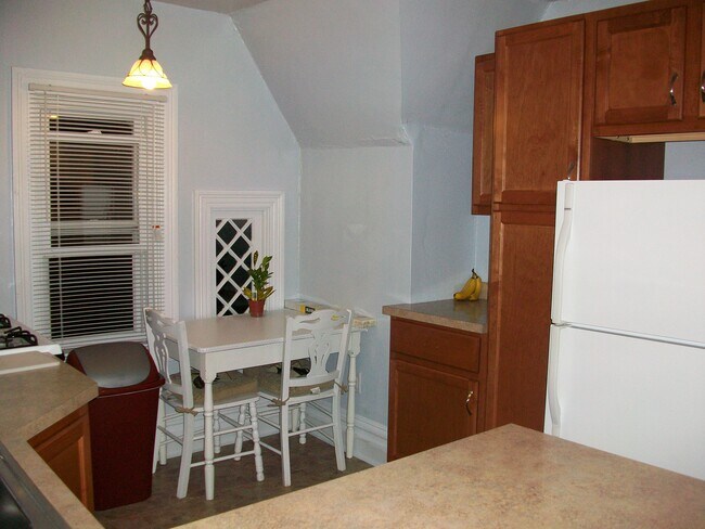 600 S Dallas Ave, Unit 3 in Pittsburgh, PA - Building Photo - Building Photo