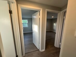 72 Bannard Ave, Unit upper in Tonawanda, NY - Building Photo - Building Photo