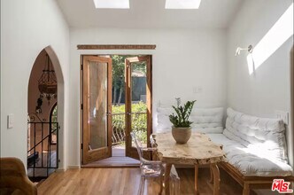 8978 Wonderland Ave in Los Angeles, CA - Building Photo - Building Photo