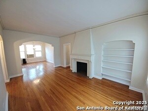 215 W Magnolia Ave in San Antonio, TX - Building Photo - Building Photo
