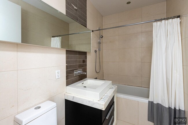 161 N 4th St in Brooklyn, NY - Building Photo - Building Photo