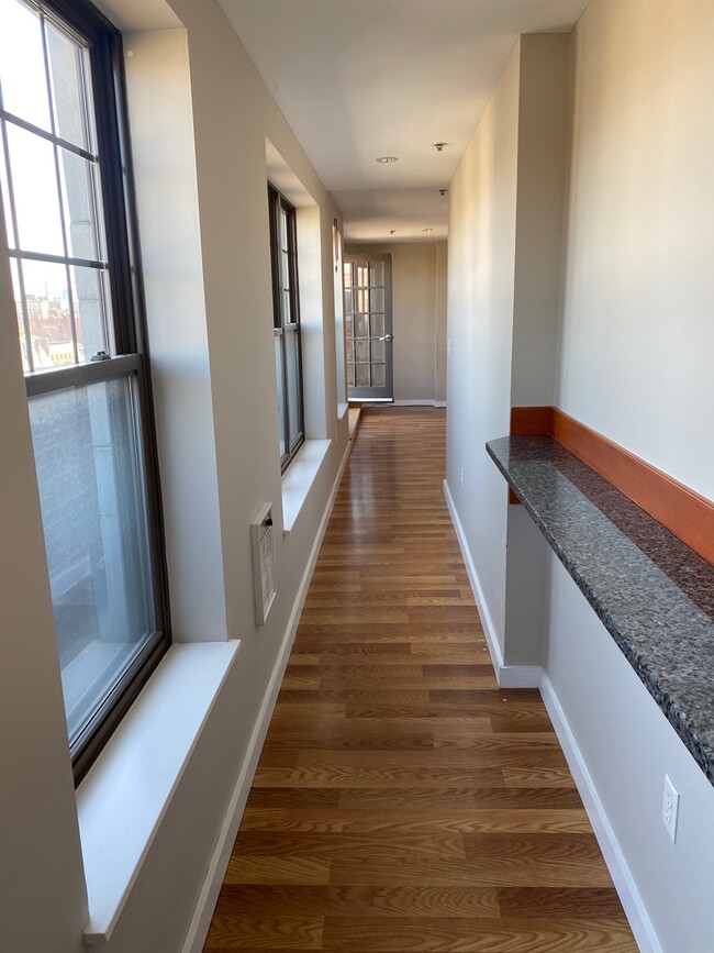 533 Commonwealth Ave, Unit 7A in Boston, MA - Foto de edificio - Building Photo