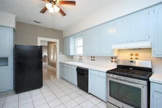 1127 Walling St in Houston, TX - Foto de edificio - Building Photo